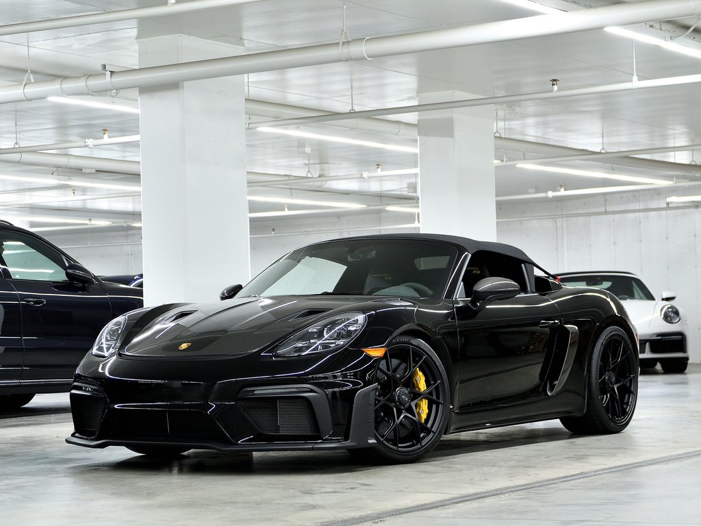 Porsche 718 Spyder Weissach Package / PCCBs / BOSE / 18 ways seats 2025 à Laval, Québec - 6 - w1024h768px