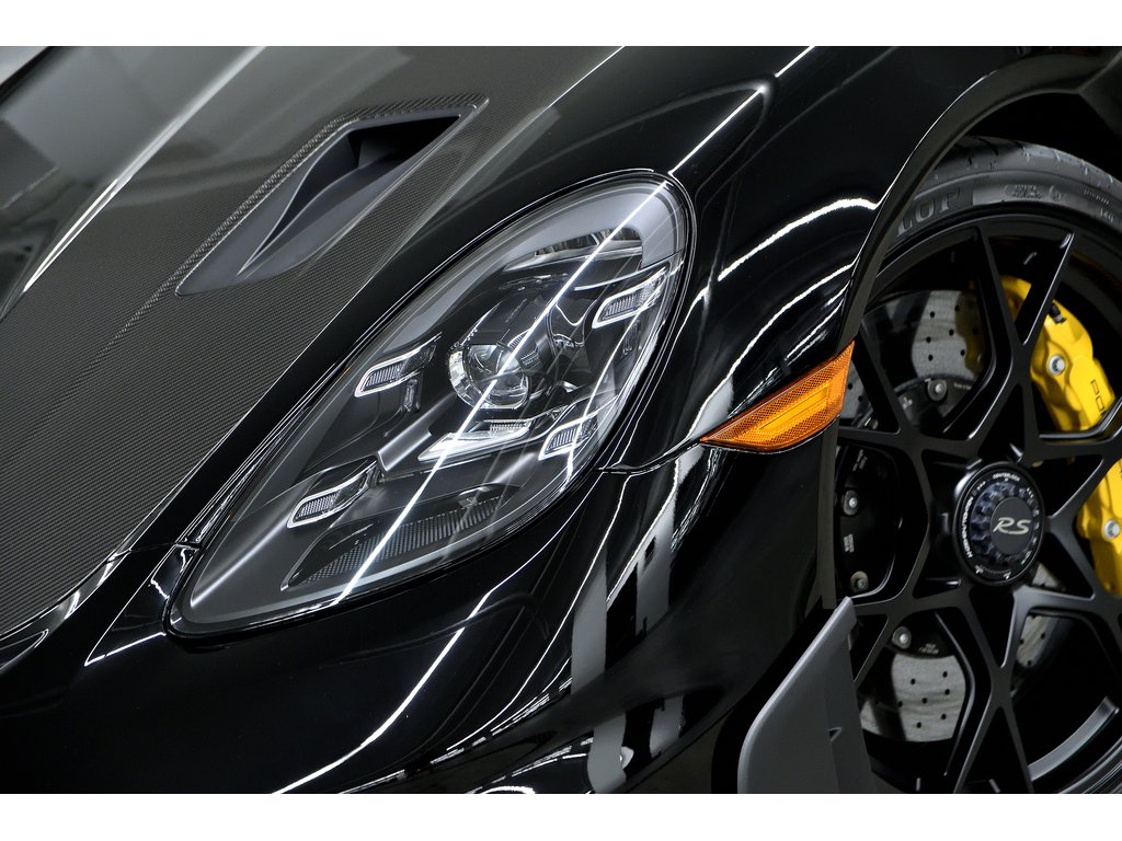 Porsche 718 Spyder Weissach Package / PCCBs / BOSE / 18 ways seats 2025 à Laval, Québec - 11 - w1024h768px