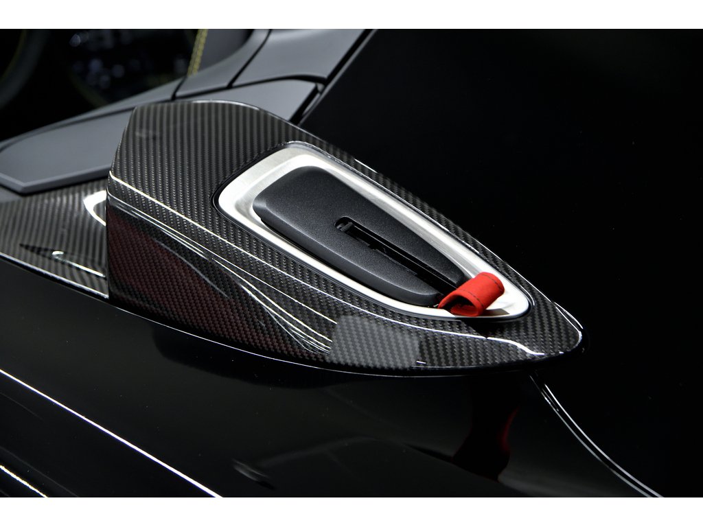 Porsche 718 Spyder Weissach Package / PCCBs / BOSE / 18 ways seats 2025 à Laval, Québec - 49 - w1024h768px