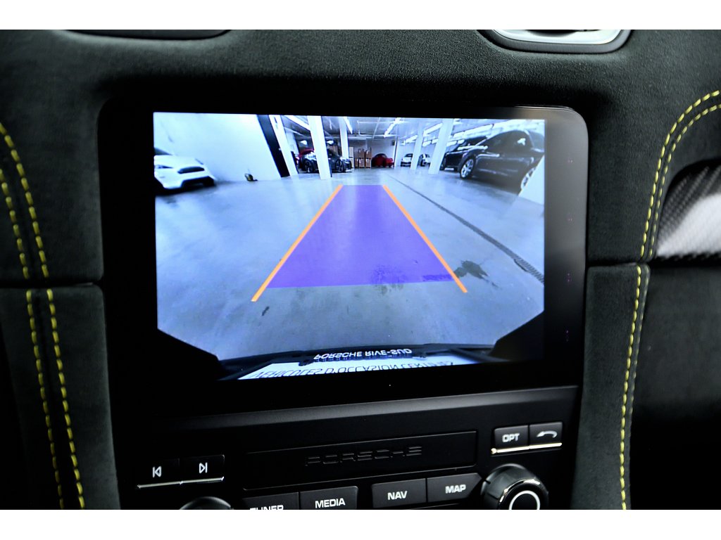 Porsche 718 Spyder Weissach Package / PCCBs / BOSE / 18 ways seats 2025 à Laval, Québec - 41 - w1024h768px