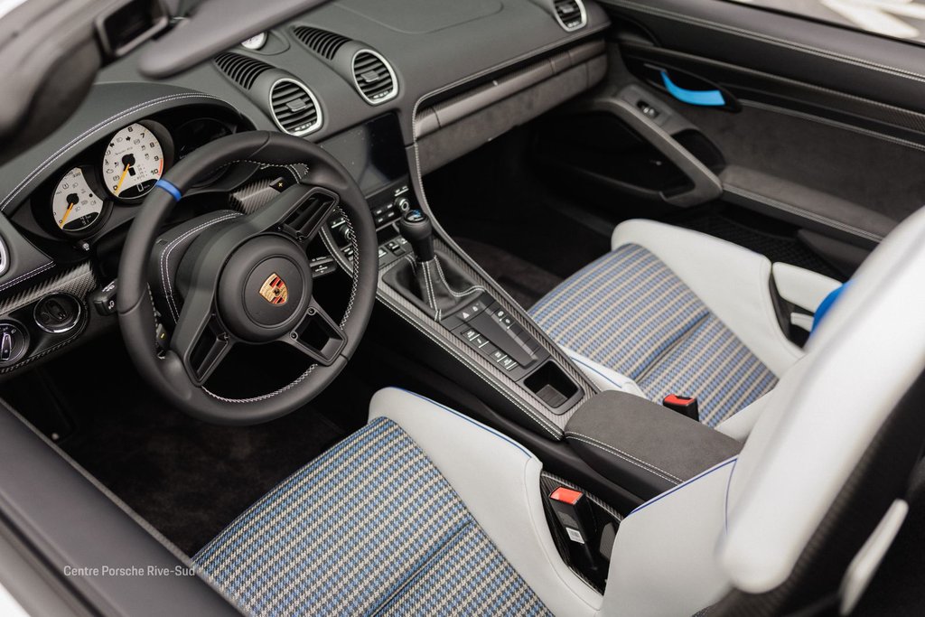 Porsche 718 Spyder RS 2025 à Laval, Québec - 8 - w1024h768px
