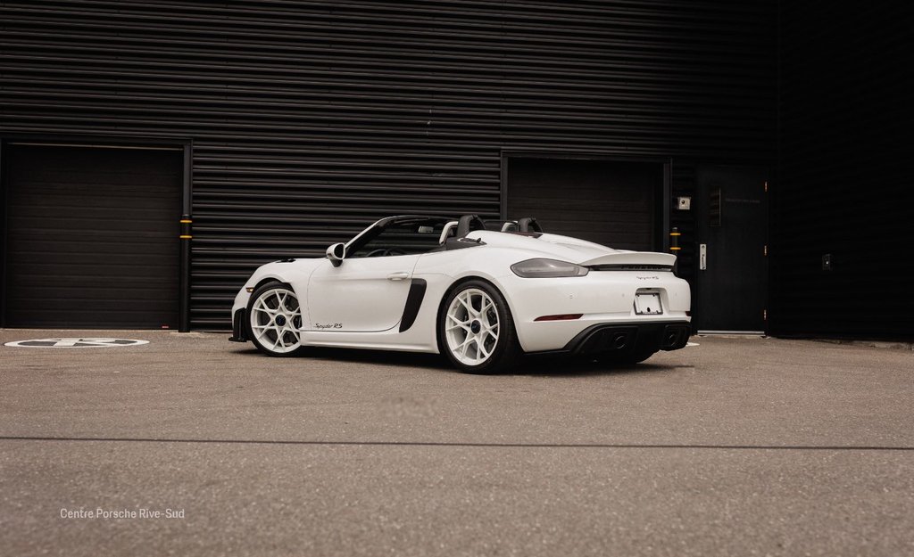 Porsche 718 Spyder RS 2025 à Laval, Québec - 3 - w1024h768px