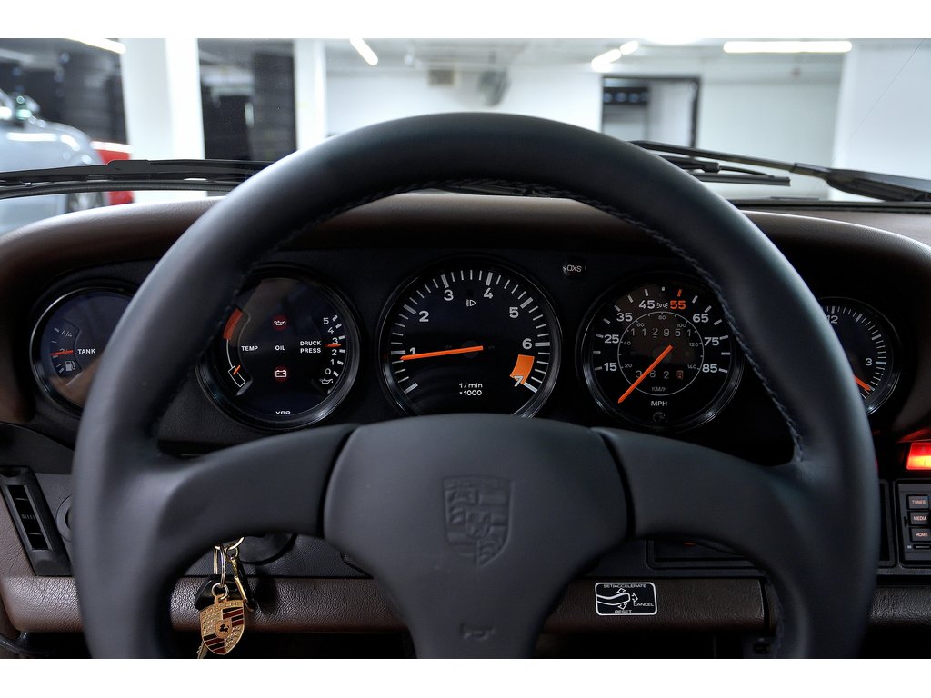 1981 Porsche 911 2dr Coupe / SC / 100% Restaured in Laval, Quebec - 43 - w1024h768px