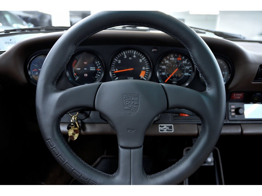 1981 Porsche 911 2dr Coupe / SC / 100% Restaured in Laval, Quebec - 53 - w1024h768px