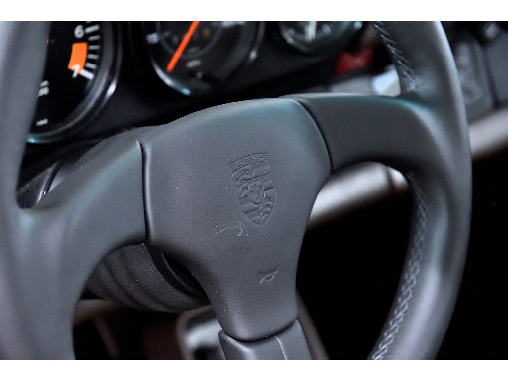 1981 Porsche 911 2dr Coupe / SC / 100% Restaured in Laval, Quebec - 36 - w1024h768px