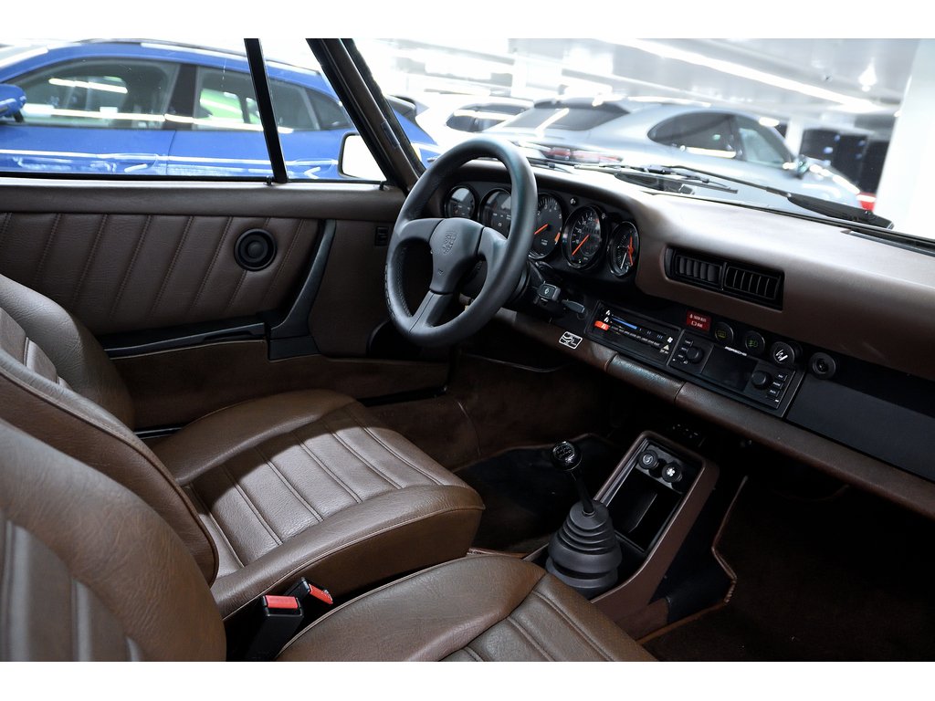 1981 Porsche 911 2dr Coupe / SC / 100% Restaured in Laval, Quebec - 59 - w1024h768px