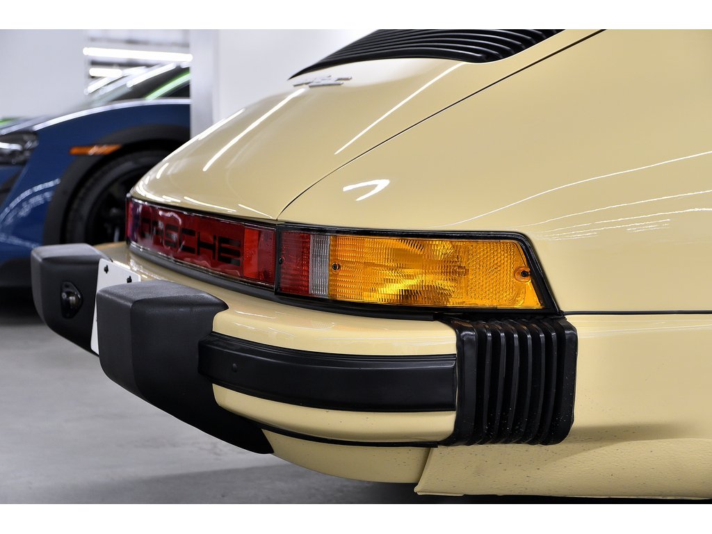 1981 Porsche 911 2dr Coupe / SC / 100% Restaured in Laval, Quebec - 73 - w1024h768px
