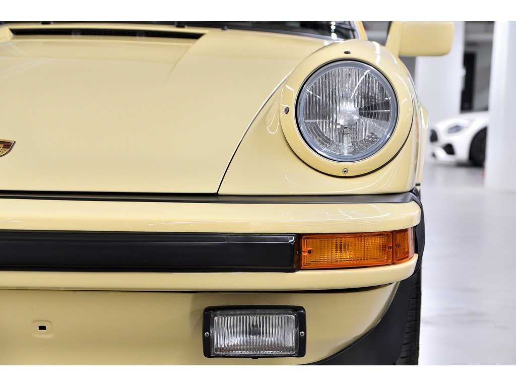 1981 Porsche 911 2dr Coupe / SC / 100% Restaured in Laval, Quebec - 21 - w1024h768px