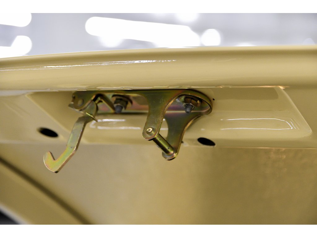 1981 Porsche 911 2dr Coupe / SC / 100% Restaured in Laval, Quebec - 83 - w1024h768px