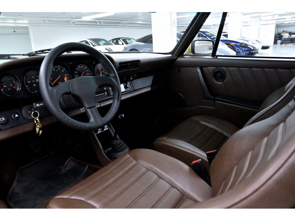1981 Porsche 911 2dr Coupe / SC / 100% Restaured in Laval, Quebec - 37 - w1024h768px