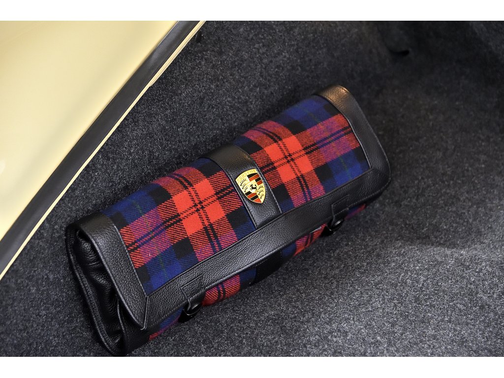 1981 Porsche 911 2dr Coupe / SC / 100% Restaured in Laval, Quebec - 80 - w1024h768px