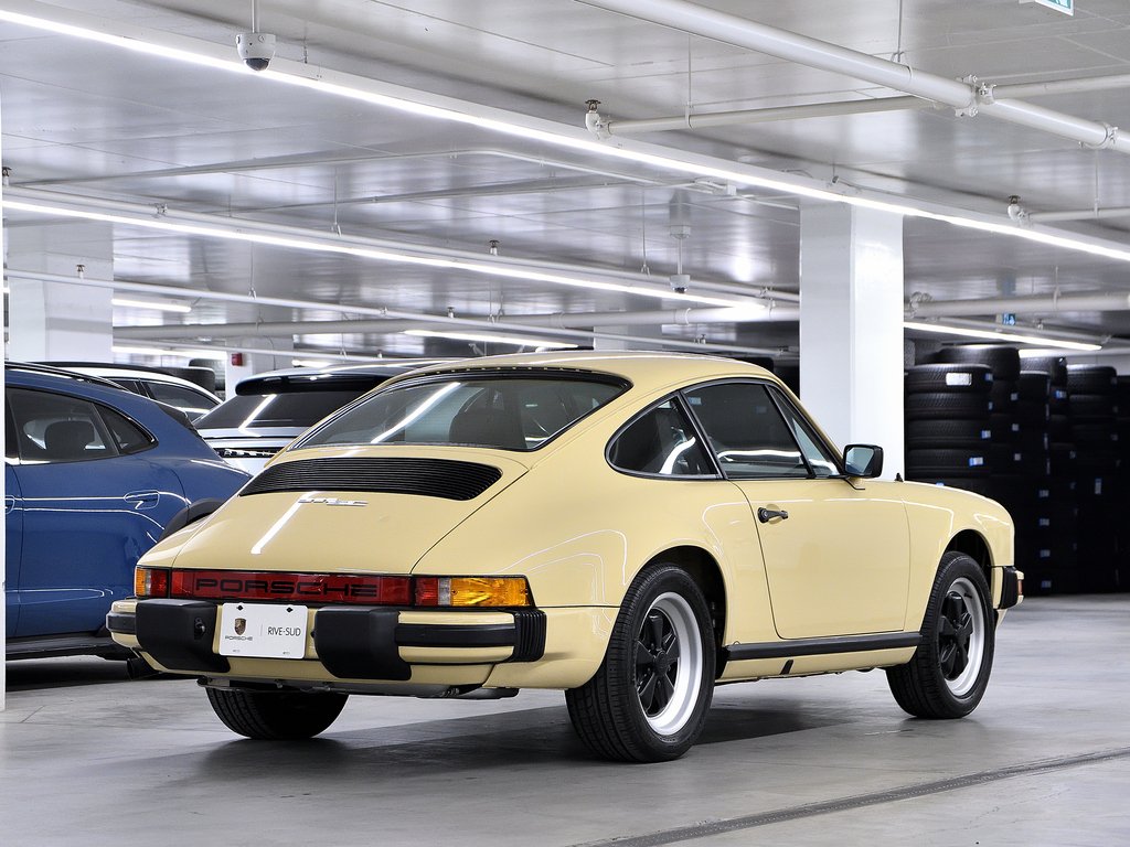 1981 Porsche 911 2dr Coupe / SC / 100% Restaured in Laval, Quebec - 30 - w1024h768px
