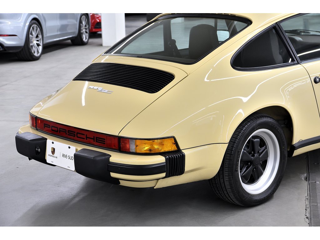 1981 Porsche 911 2dr Coupe / SC / 100% Restaured in Laval, Quebec - 16 - w1024h768px