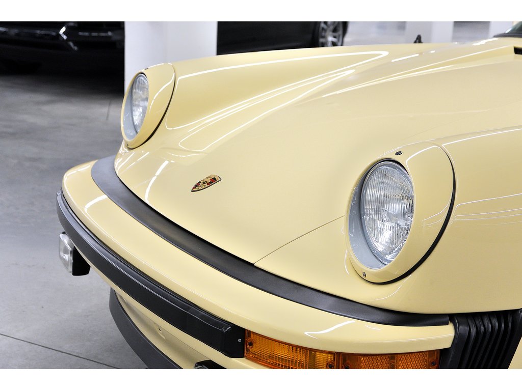 1981 Porsche 911 2dr Coupe / SC / 100% Restaured in Laval, Quebec - 8 - w1024h768px