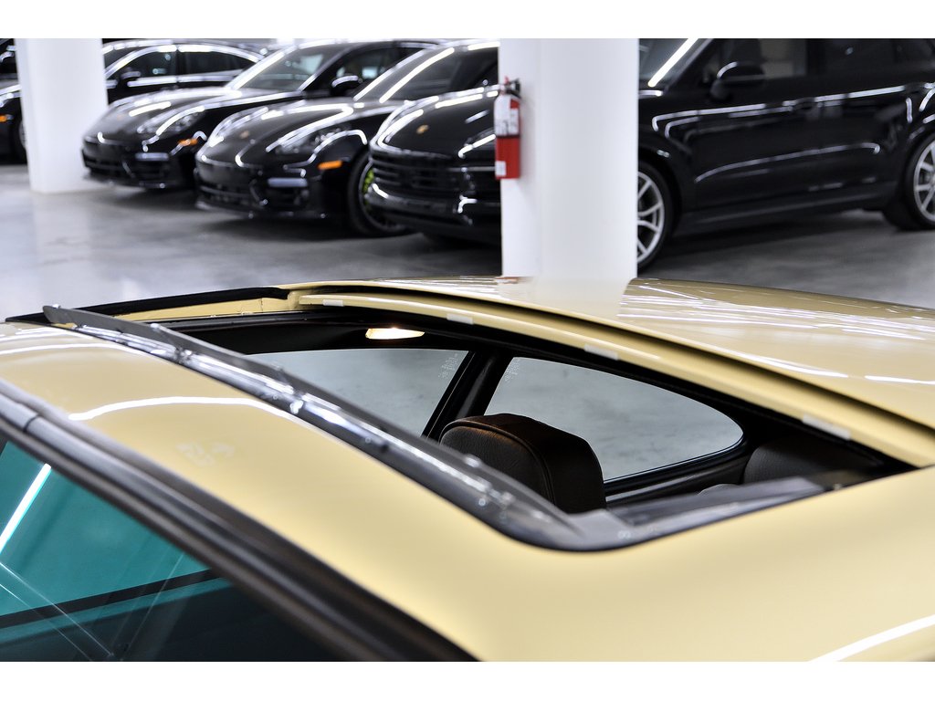 1981 Porsche 911 2dr Coupe / SC / 100% Restaured in Laval, Quebec - 96 - w1024h768px