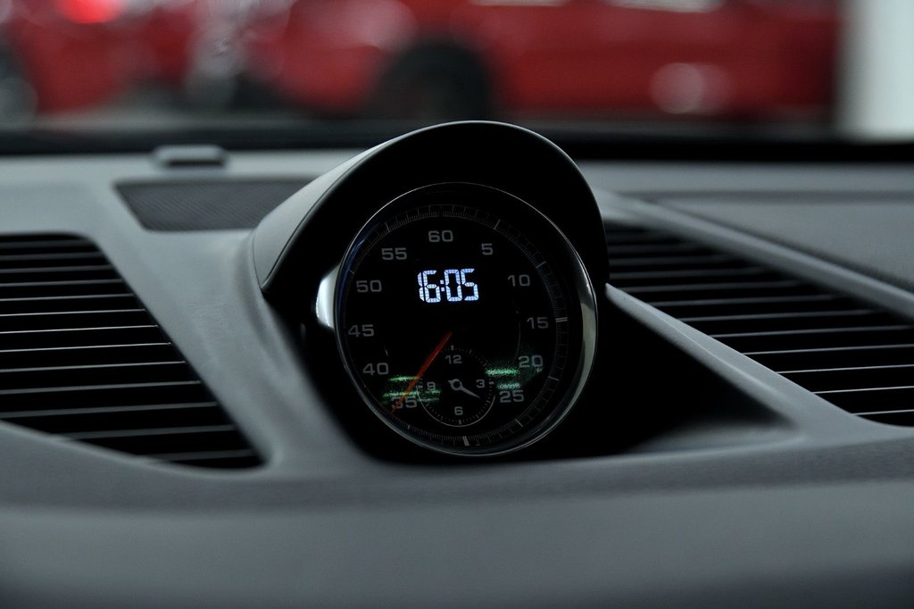 2014 Porsche 911 Targa 4S in Laval, Quebec - 33 - w1024h768px