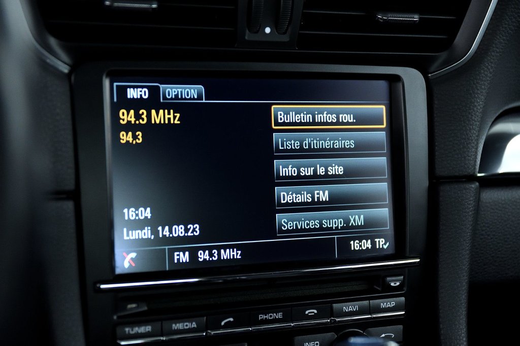 2014 Porsche 911 Targa 4S in Laval, Quebec - 17 - w1024h768px