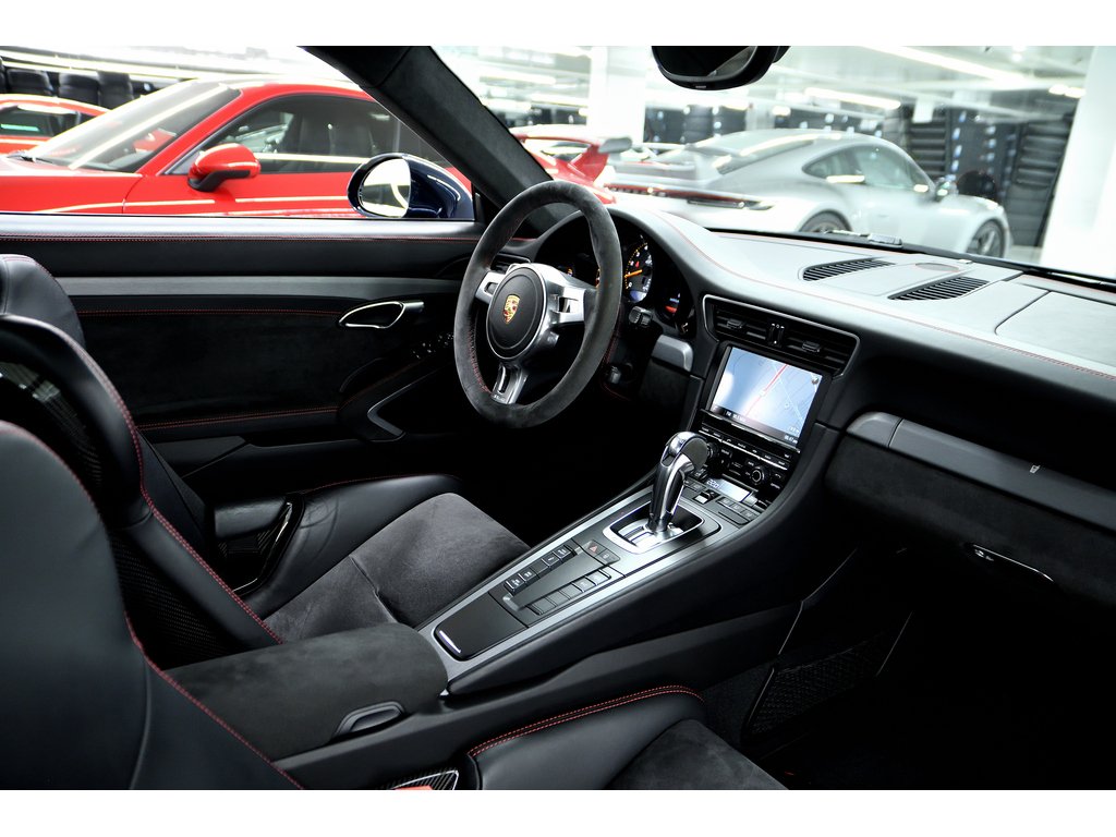 2015 Porsche 911 GT3 / Carbon Bucket Seats / Full Leather / PDK in Laval, Quebec - 28 - w1024h768px