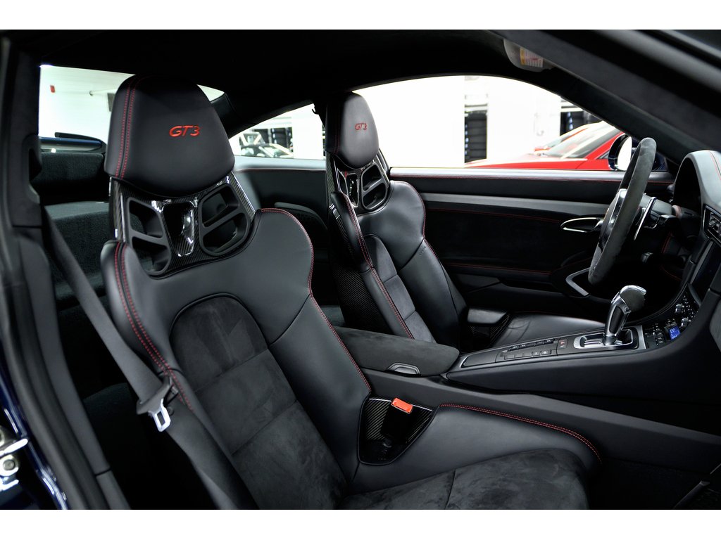 2015 Porsche 911 GT3 / Carbon Bucket Seats / Full Leather / PDK in Laval, Quebec - 33 - w1024h768px