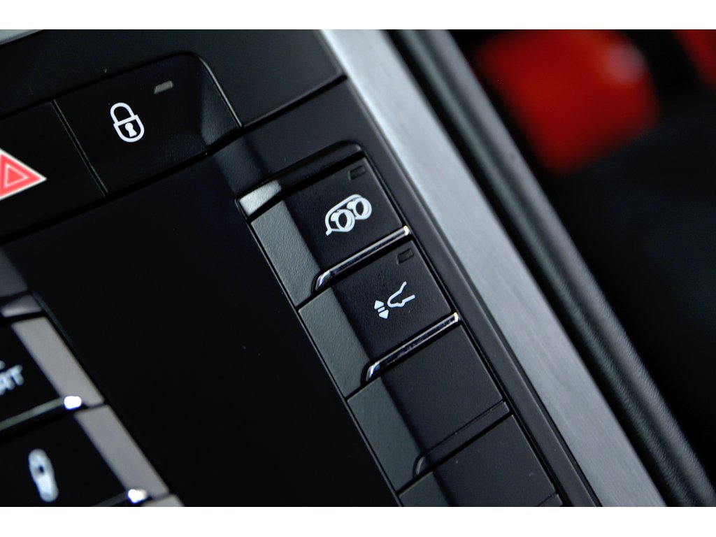 2015 Porsche 911 GT3 / Carbon Bucket Seats / Full Leather / PDK in Laval, Quebec - 26 - w1024h768px