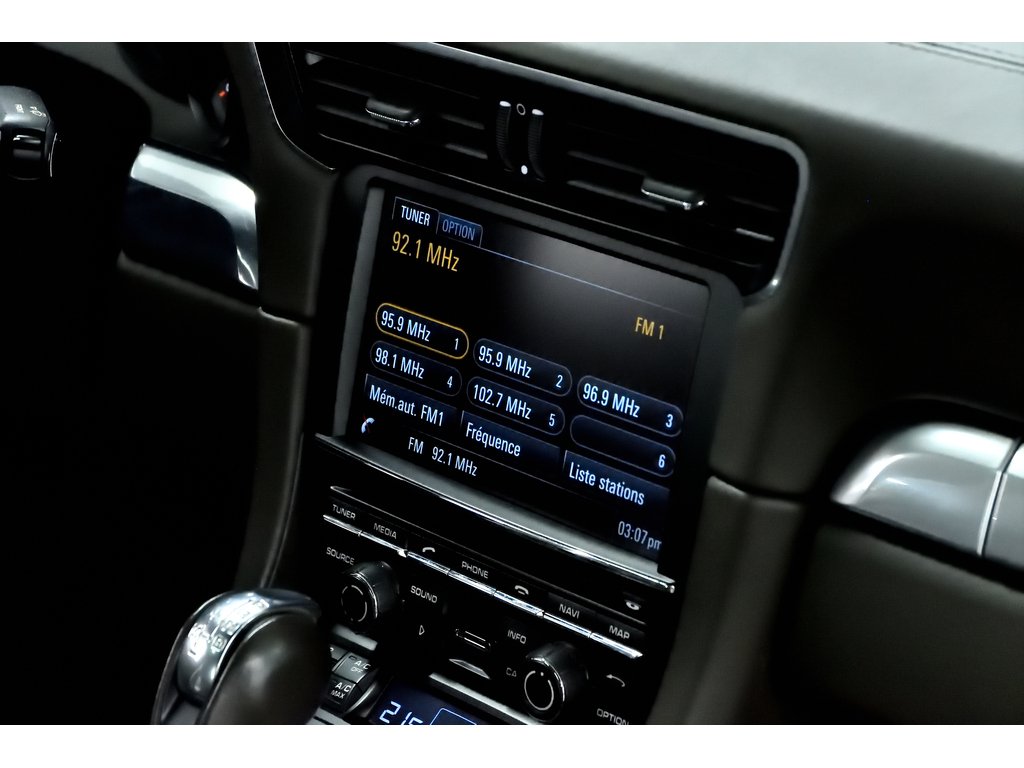 2016 Porsche 911 2dr Cpe Carrera 4 / Premium Package Plus / ACC in Laval, Quebec - 32 - w1024h768px