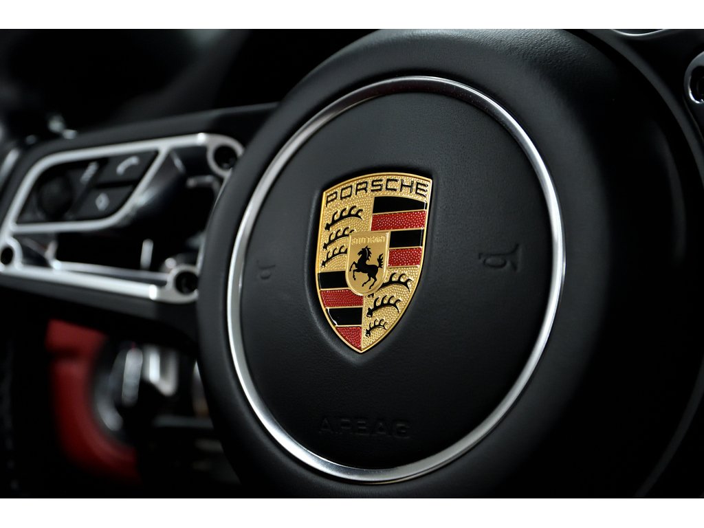 Porsche 911 2dr Cabriolet Turbo / PCCBs / Burmester High End 2017 à Laval, Québec - 18 - w1024h768px