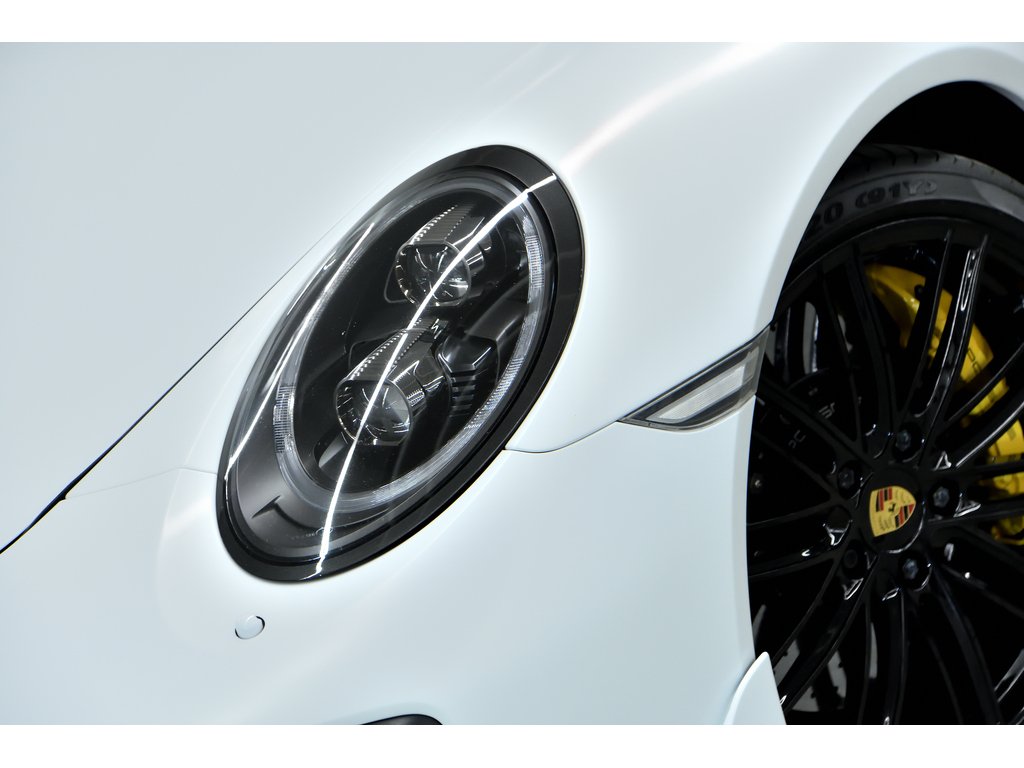2017 Porsche 911 2dr Cabriolet Turbo / PCCBs / Burmester High End in Laval, Quebec - 9 - w1024h768px