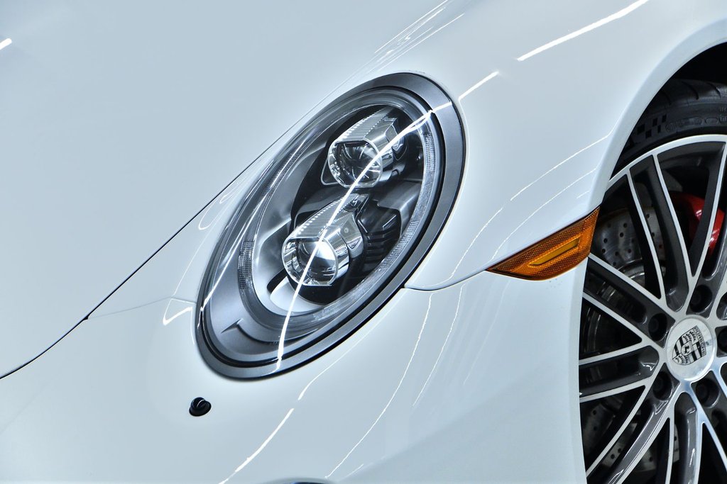 2017 Porsche 911 Carrera 4S in Laval, Quebec - 7 - w1024h768px