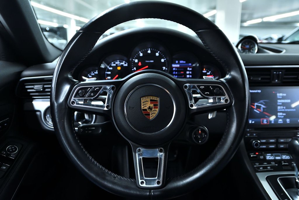 2017 Porsche 911 Carrera 4S in Laval, Quebec - 18 - w1024h768px