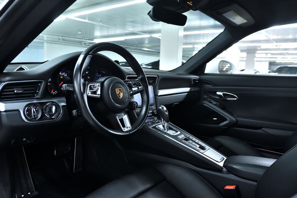 2017 Porsche 911 Carrera 4S in Laval, Quebec - 12 - w1024h768px
