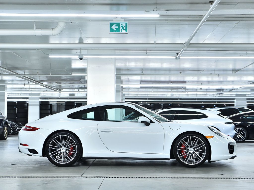 2017 Porsche 911 Carrera 4S in Laval, Quebec - 2 - w1024h768px