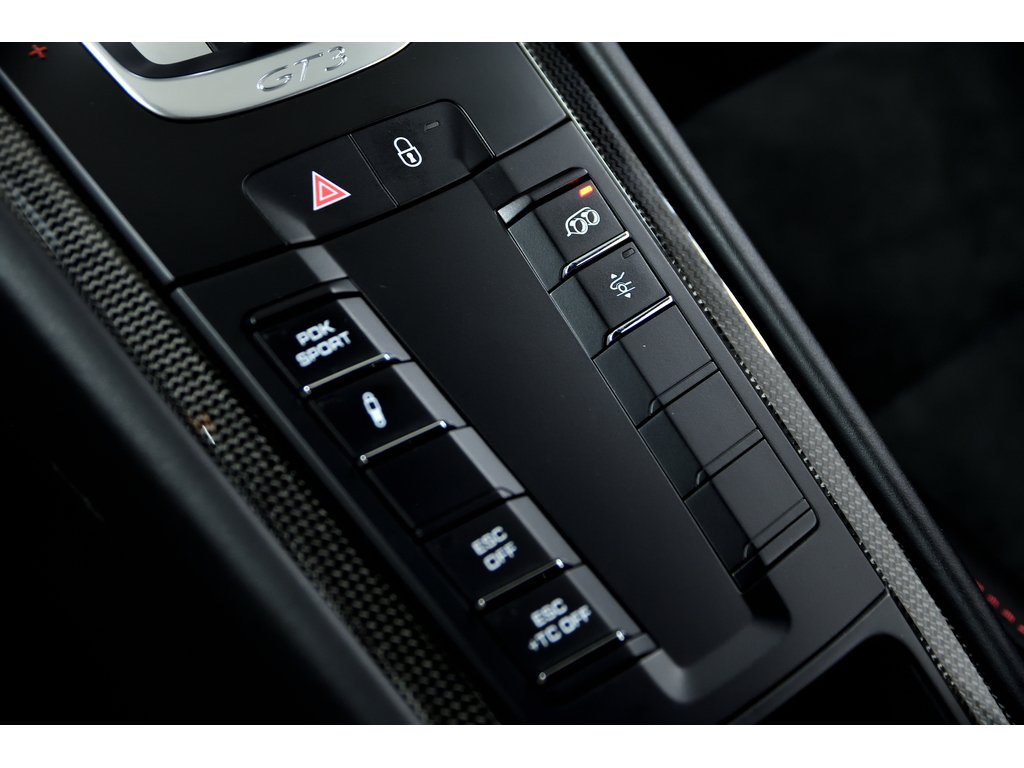 Porsche 911 GT3 Coupe / PDK / PCCBs / AXLE LIFT / BOSE 2018 à Laval, Québec - 32 - w1024h768px