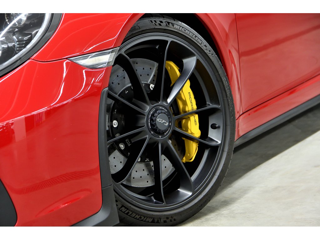 Porsche 911 GT3 Coupe / PDK / PCCBs / AXLE LIFT / BOSE 2018 à Laval, Québec - 8 - w1024h768px