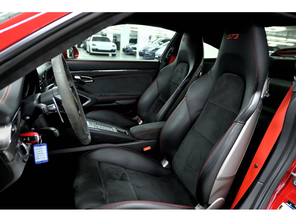 Porsche 911 GT3 Coupe / PDK / PCCBs / AXLE LIFT / BOSE 2018 à Laval, Québec - 16 - w1024h768px