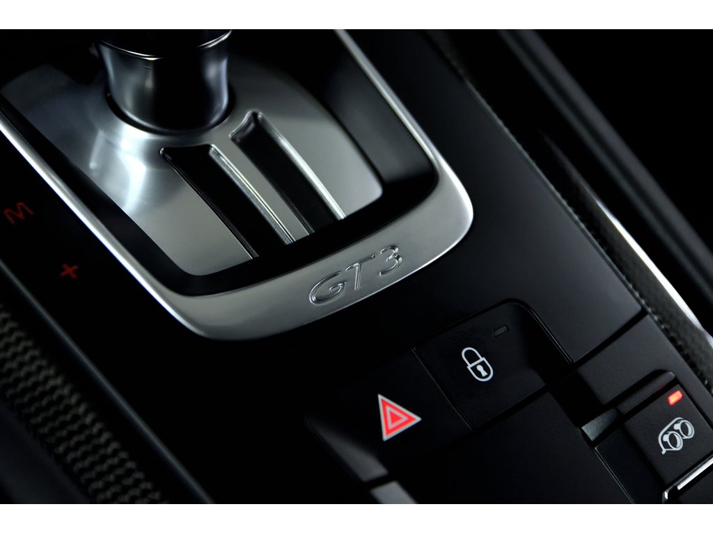 Porsche 911 GT3 Coupe / PDK / PCCBs / AXLE LIFT / BOSE 2018 à Laval, Québec - 31 - w1024h768px