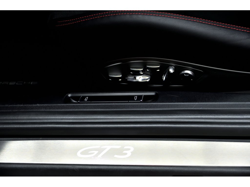 Porsche 911 GT3 Coupe / PDK / PCCBs / AXLE LIFT / BOSE 2018 à Laval, Québec - 36 - w1024h768px