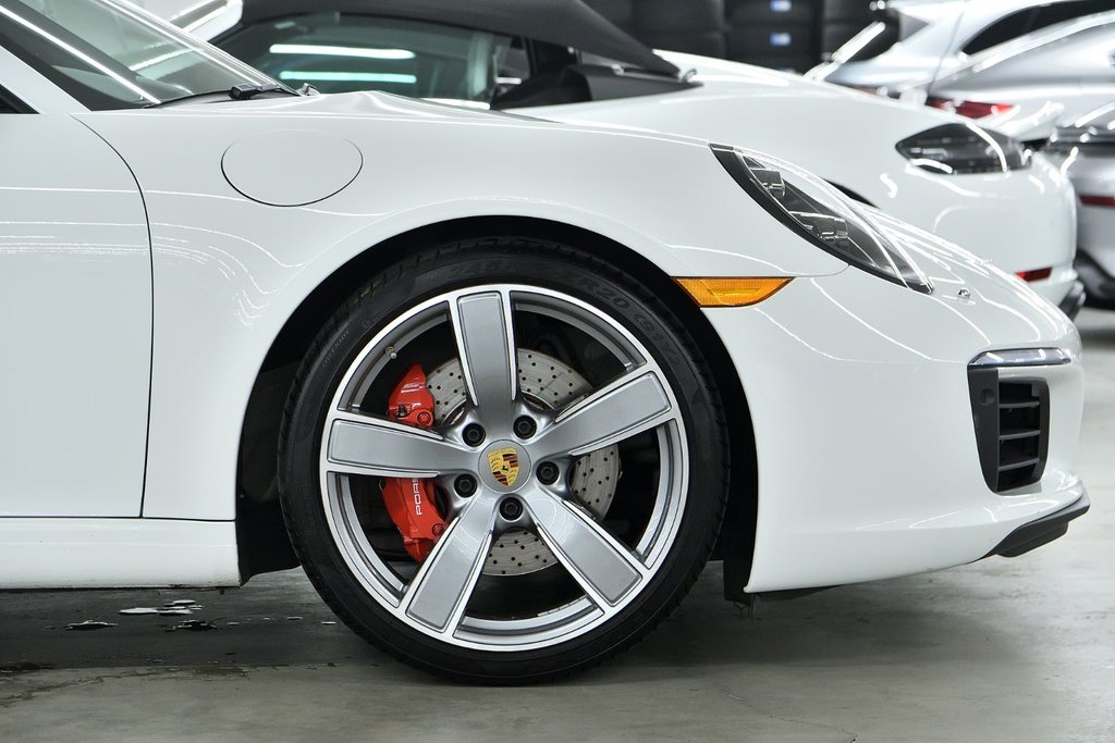 Porsche 911 Carrera S 2018 à Laval, Québec - 11 - w1024h768px
