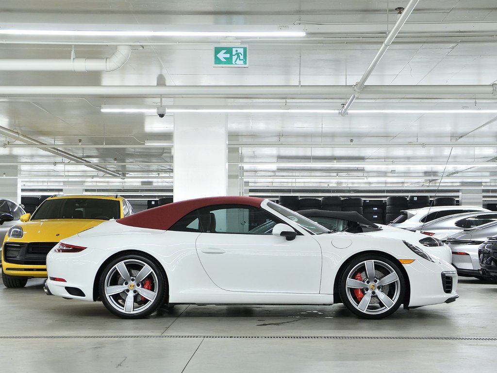 Porsche 911 Carrera S 2018 à Laval, Québec - 2 - w1024h768px