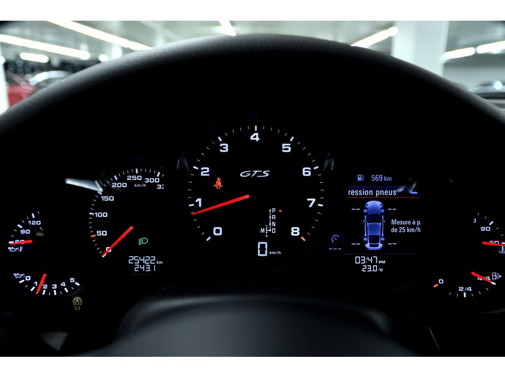 2019 Porsche 911 Carrera 4 GTS Coupe / SportDesign / BOSE in Laval, Quebec - 17 - w1024h768px