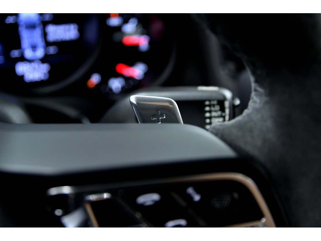 2019 Porsche 911 Carrera 4 GTS Coupe / SportDesign / BOSE in Laval, Quebec - 20 - w1024h768px