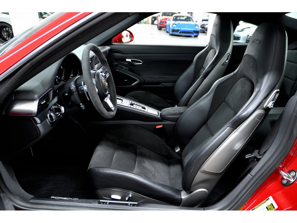 2019 Porsche 911 Carrera 4 GTS Coupe / SportDesign / BOSE in Laval, Quebec - 13 - w1024h768px