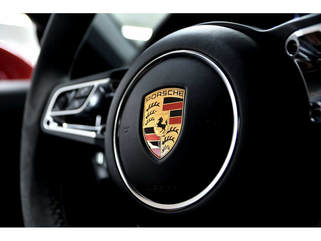 2019 Porsche 911 Carrera 4 GTS Coupe / SportDesign / BOSE in Laval, Quebec - 19 - w1024h768px