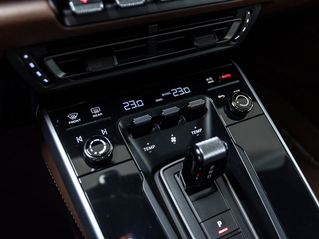 2021 Porsche 911 Turbo Coupe / PDCC / Sport Exhaust / BOSE in Laval, Quebec - 26 - w1024h768px