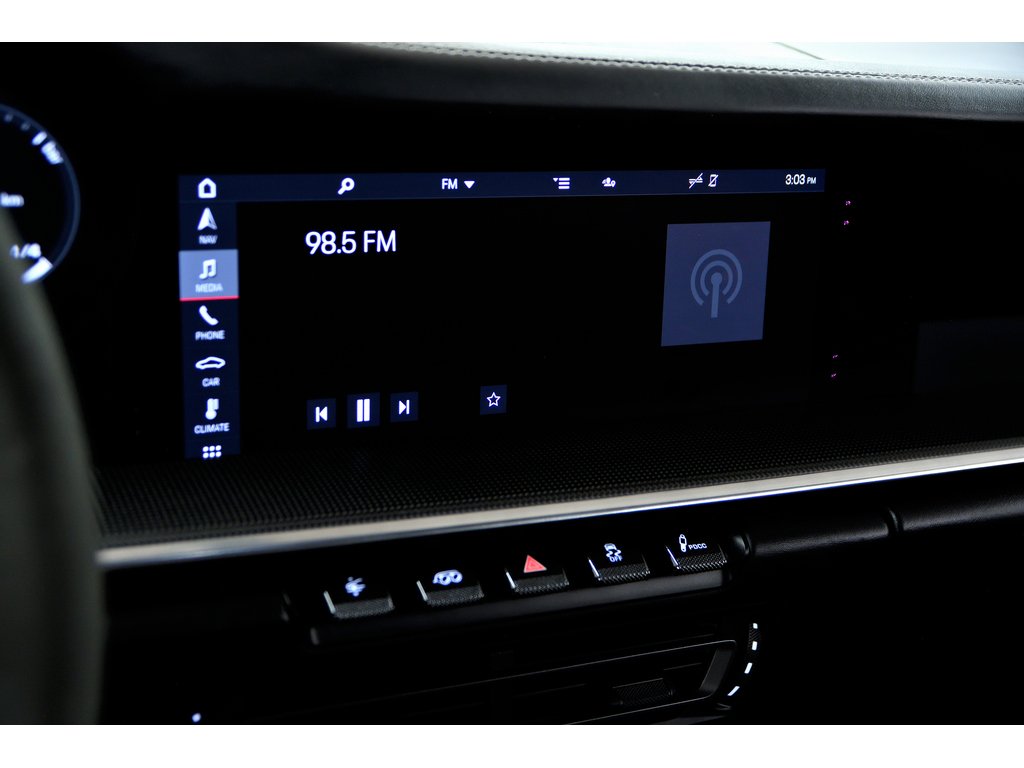 Porsche 911 Turbo S / Lightweight Package / Axle Lift / BOSE 2021 à Laval, Québec - 22 - w1024h768px