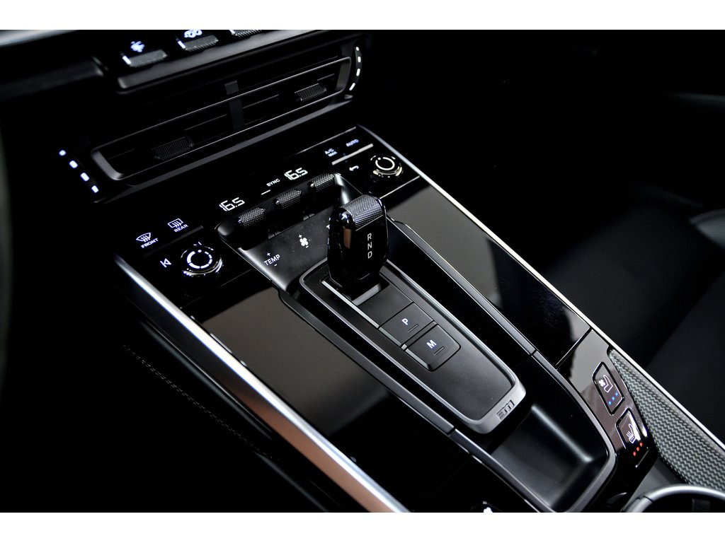 2021 Porsche 911 Turbo S / Lightweight Package / Axle Lift / BOSE in Laval, Quebec - 24 - w1024h768px