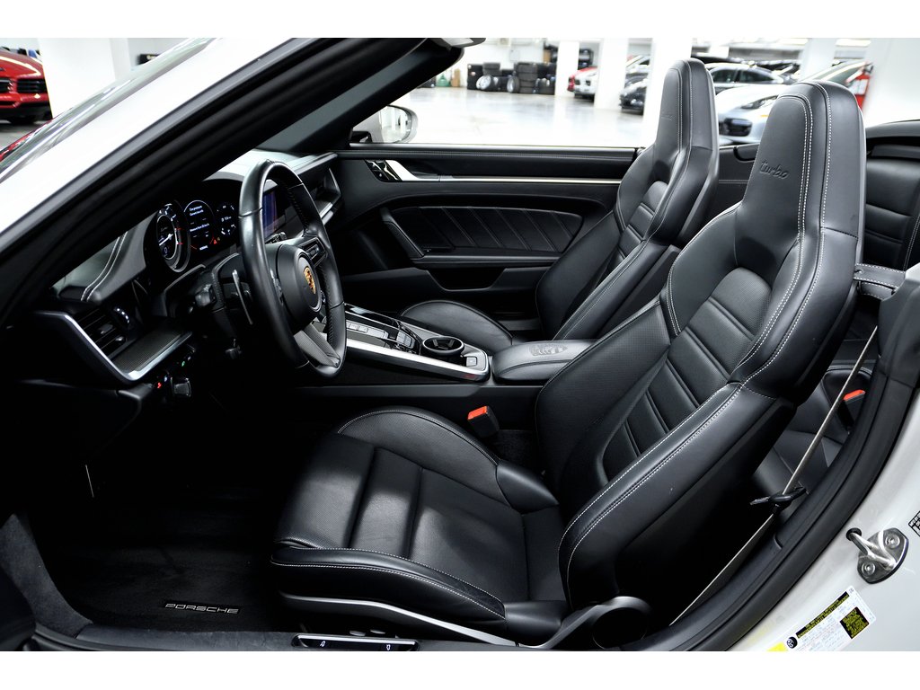 2021 Porsche 911 Turbo Cabriolet / Sport Exhaust / Axle Lift / BOSE in Laval, Quebec - 17 - w1024h768px