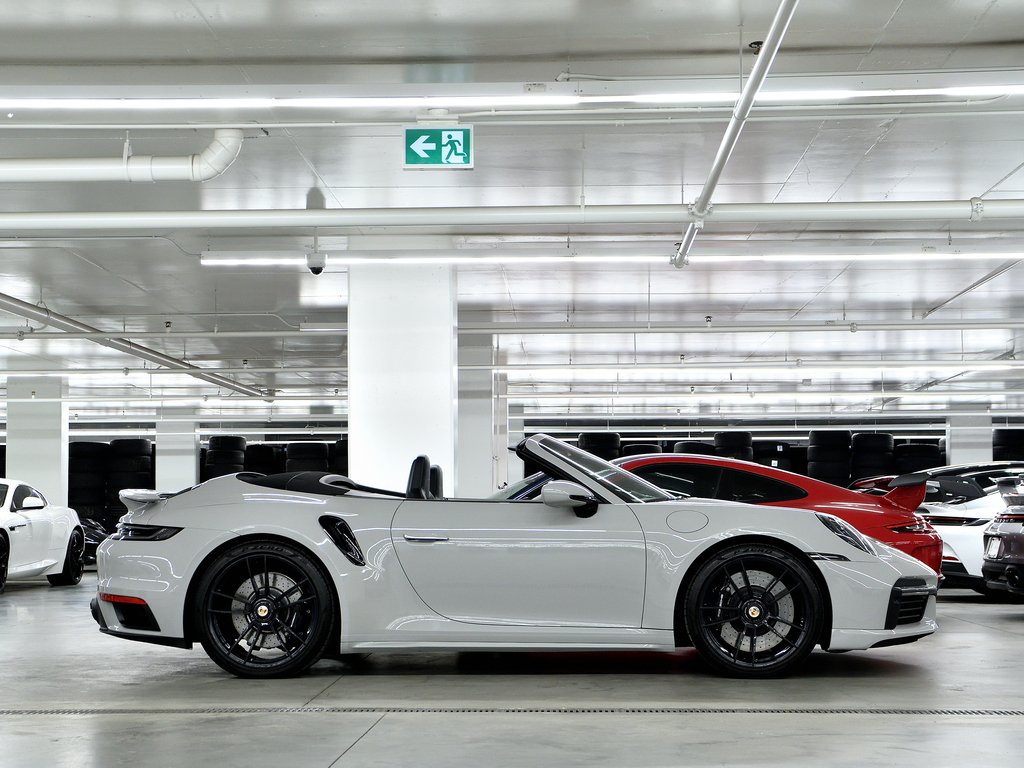 2021 Porsche 911 Turbo Cabriolet / Sport Exhaust / Axle Lift / BOSE in Laval, Quebec - 2 - w1024h768px
