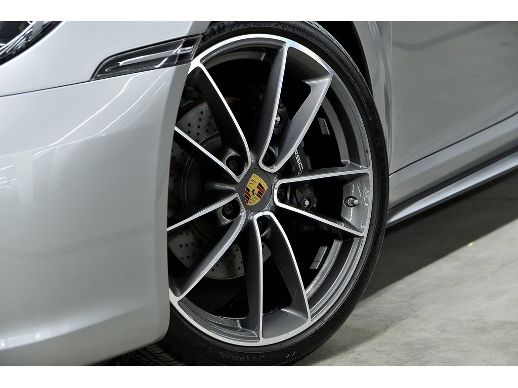 Porsche 911 Carrera 4 Coupe / Premium + Sport Package / BOSE 2021 à Laval, Québec - 8 - w1024h768px