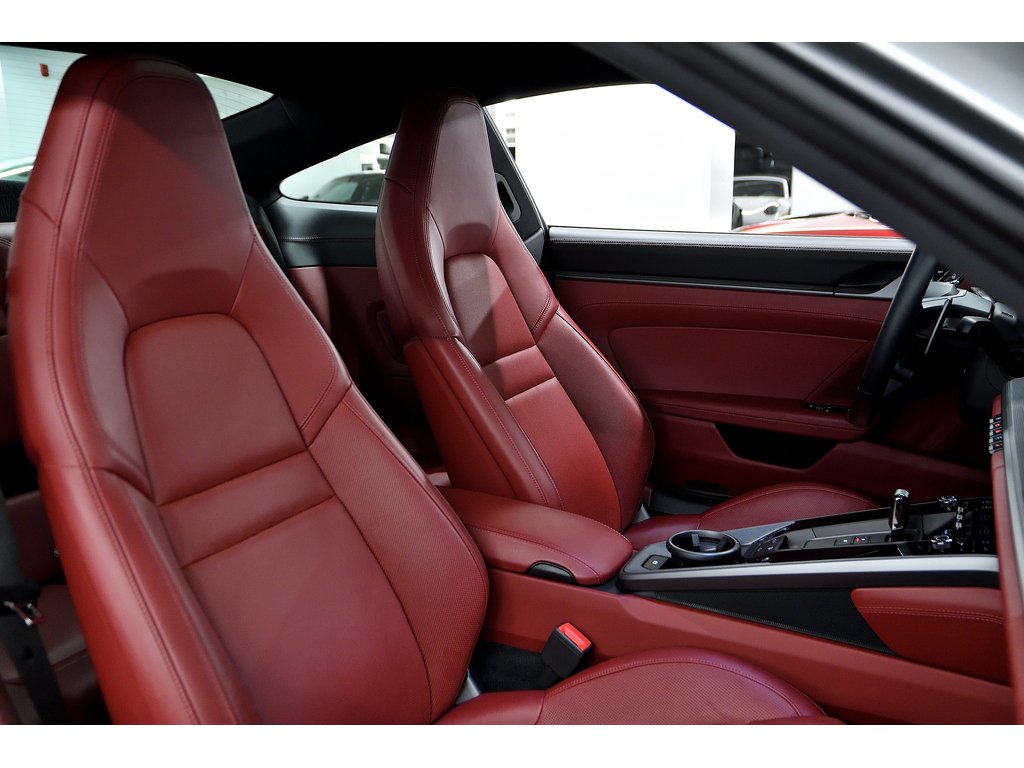 Porsche 911 Carrera 4 Coupe / Premium + Sport Package / BOSE 2021 à Laval, Québec - 36 - w1024h768px