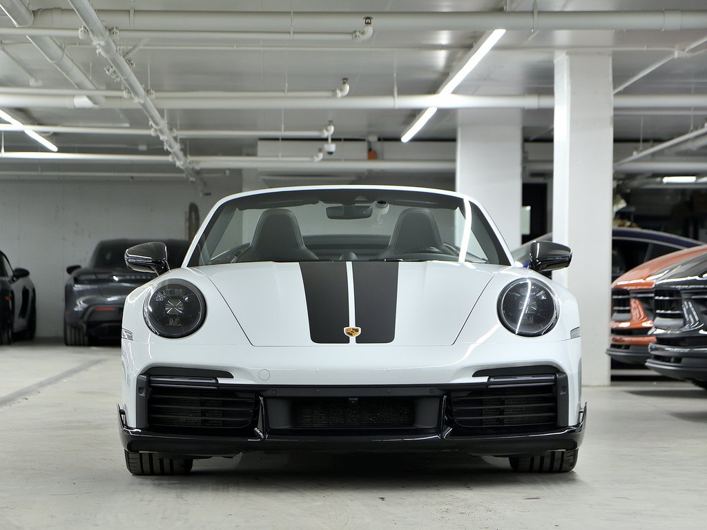 Porsche 911 Turbo S Cab / Sport Pack / PASM / Sport Exhaust 2021 à Laval, Québec - 6 - w1024h768px